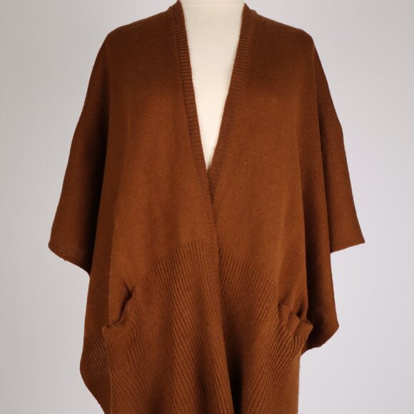 ❄ Echo Brown Knit Poncho Cape Shawl Scarf w Pockets Sweater Cardigan Wrap - Picture 1 of 6